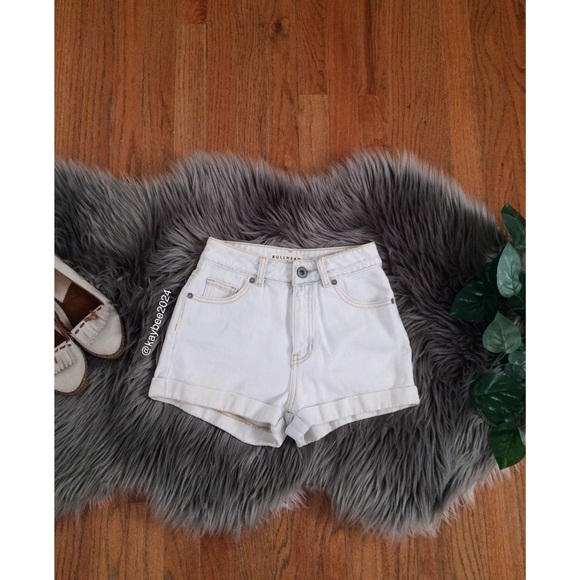 PacSun Pants - 🌿 Pacsun High Waisted Light Denim Mom Shorts 🌿